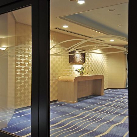 รีงะ รอยัล โฮทล นีฮามะ Hotel Niihama ภายนอก รูปภาพ