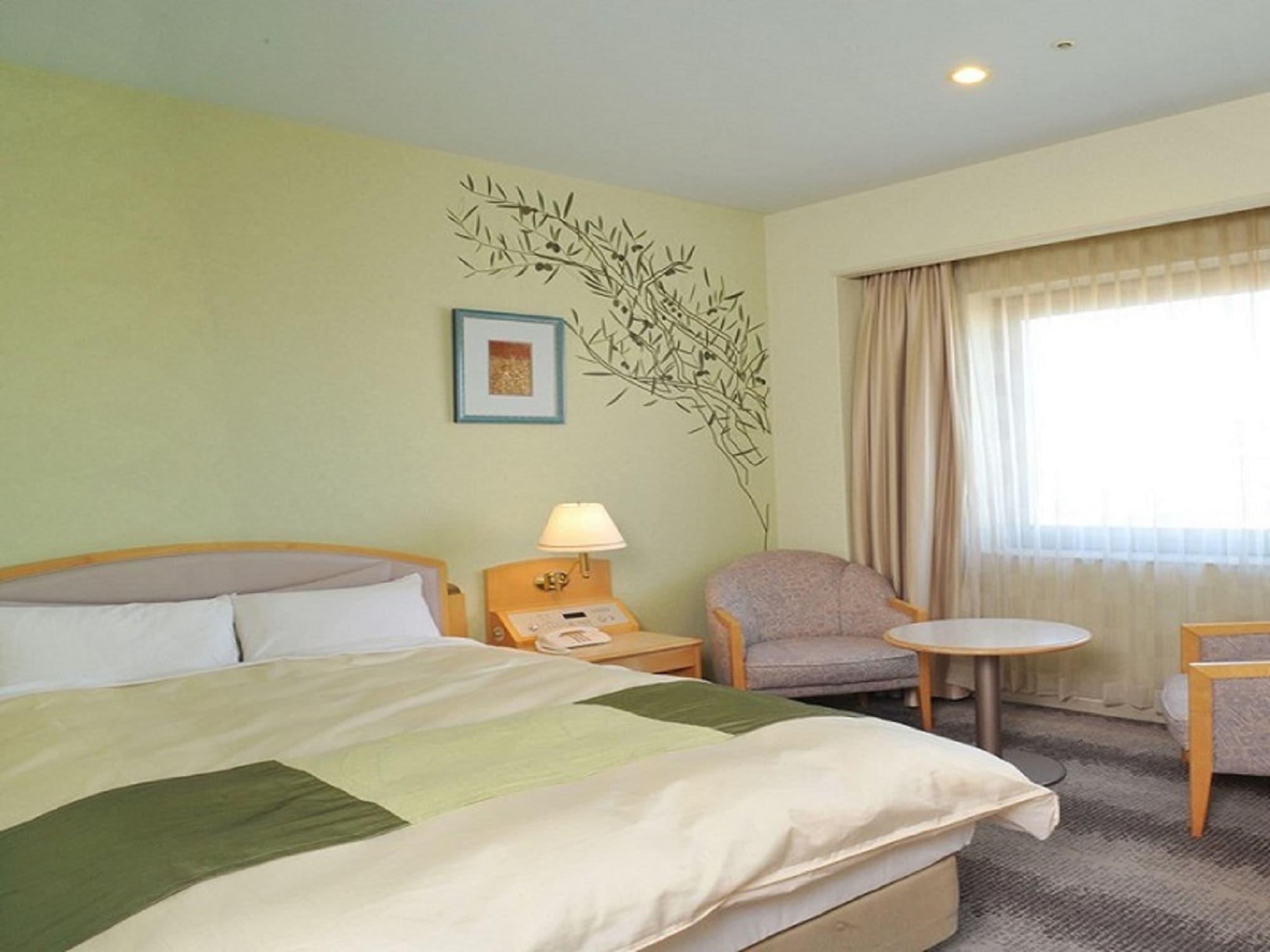 รีงะ รอยัล โฮทล นีฮามะ Hotel Niihama ภายนอก รูปภาพ