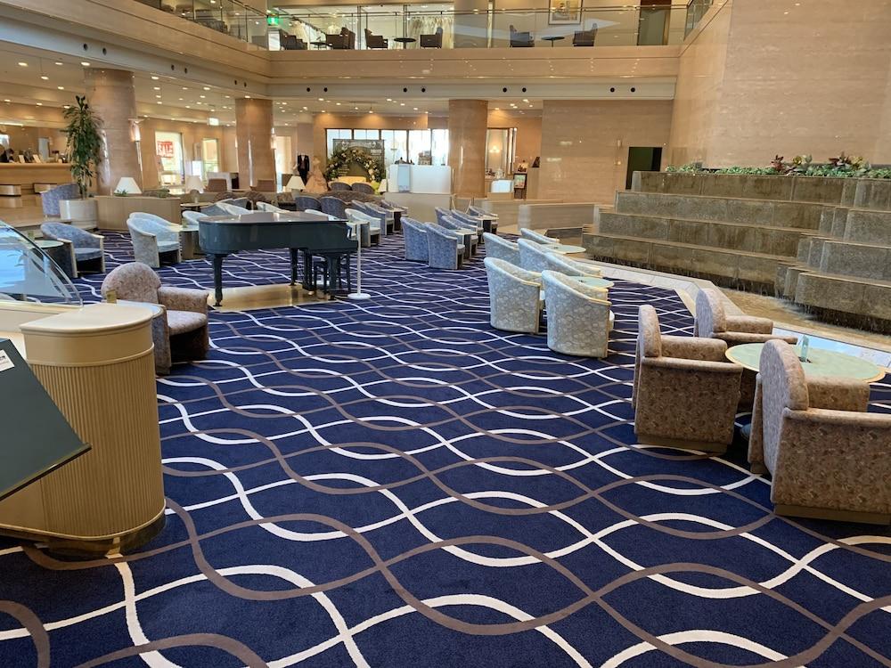 รีงะ รอยัล โฮทล นีฮามะ Hotel Niihama ภายนอก รูปภาพ