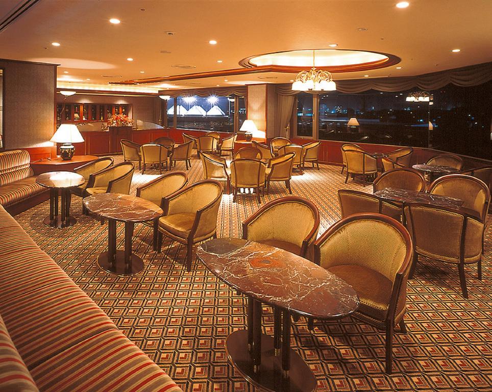 รีงะ รอยัล โฮทล นีฮามะ Hotel Niihama ภายนอก รูปภาพ