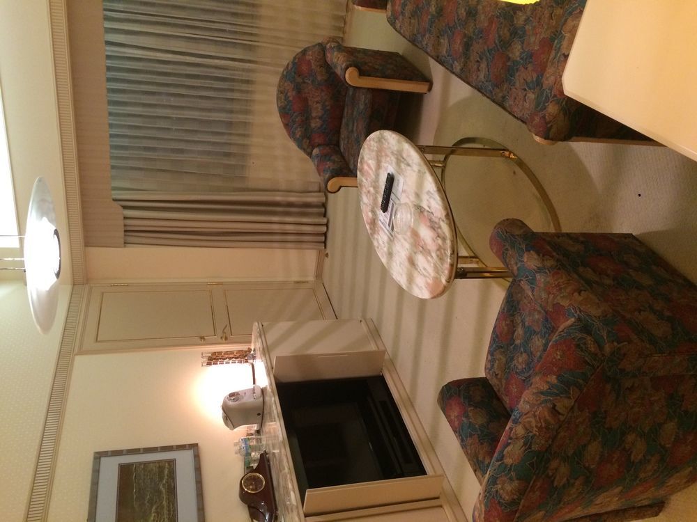 รีงะ รอยัล โฮทล นีฮามะ Hotel Niihama ภายนอก รูปภาพ